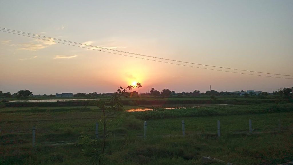 ایک دن دیپک جلا بیٹھا