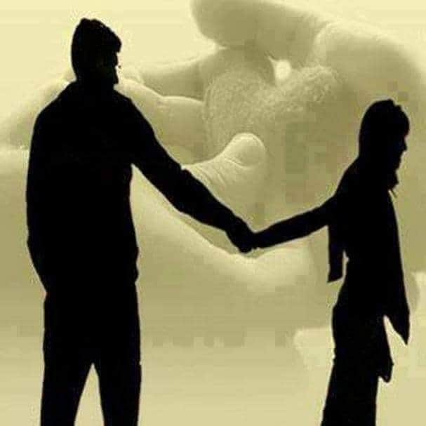 سوچتا ہوں اس میں کیا رکھا ہے